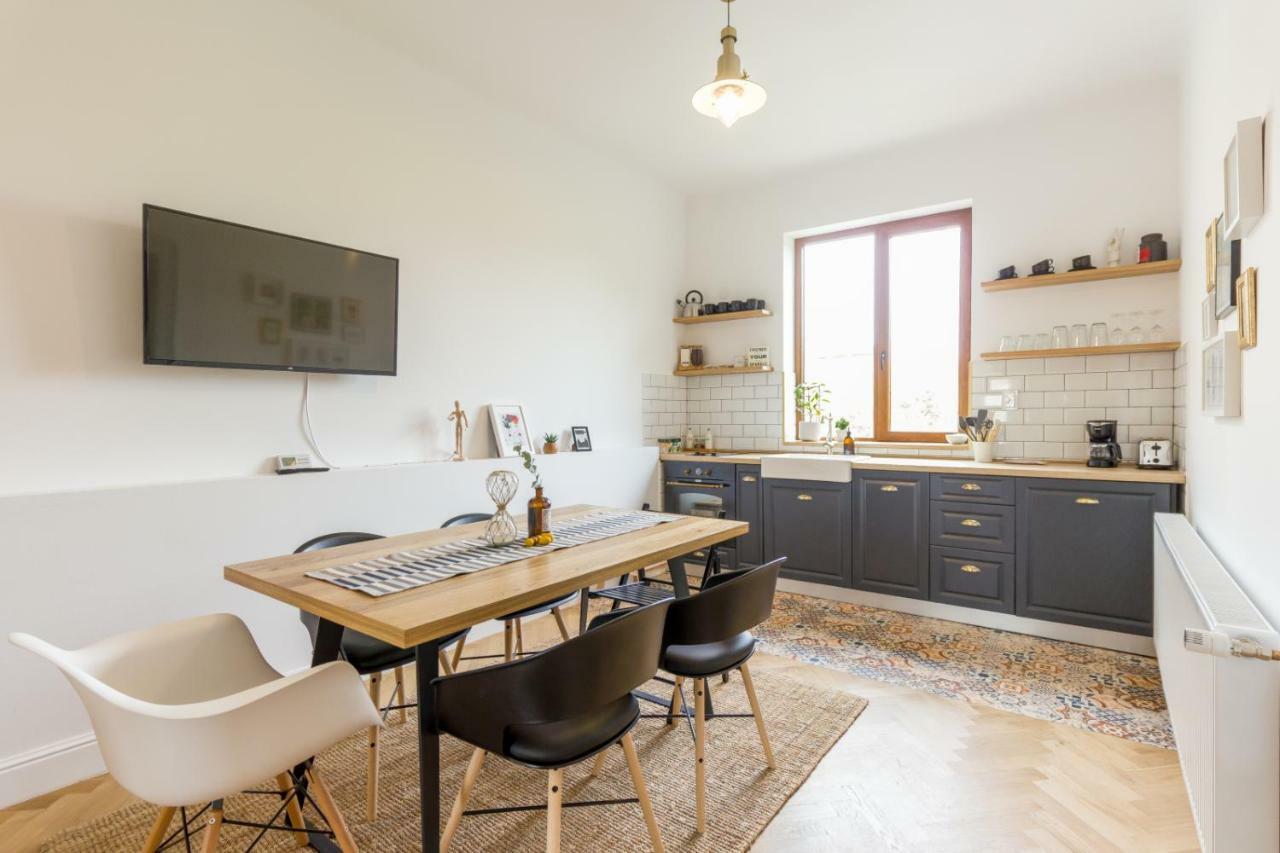 City Chic 3 Bedroom Apartment 克卢日-纳波卡 外观 照片